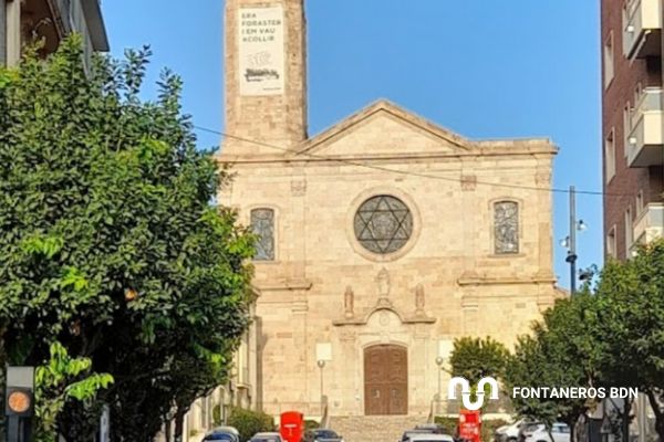 fontanero dalt de la vila badalona